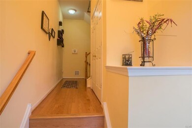 5264 Green Lawn Dr, Macungie, PA 18062 - photo 3