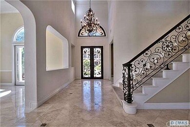 Luxurious Entry