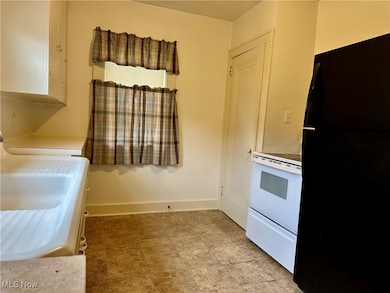 7954 Warren - Sharon Rd, Masury, OH 44438 - photo 5