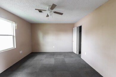 13709 Duncum St unit 4, Houston, TX 77015 - photo 7