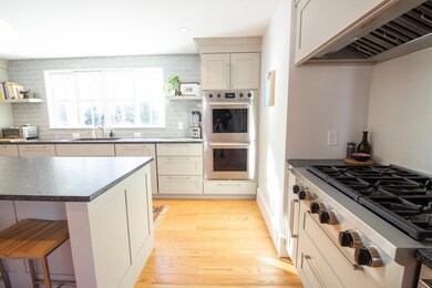 135 W Elm St, Yarmouth, ME 04096 - photo 7