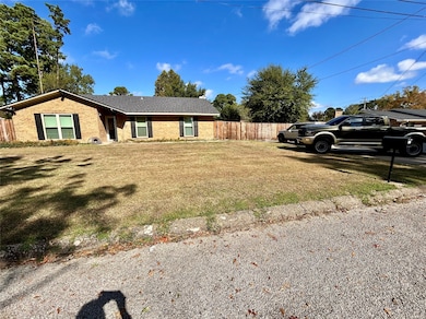 113 E Larkspur, White Oak, TX 75693 - photo 2