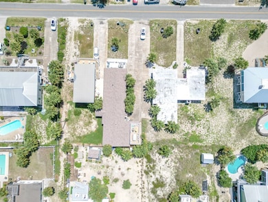 633 E Gorrie Dr unit 3, Eastpoint, FL 32328 - photo 4