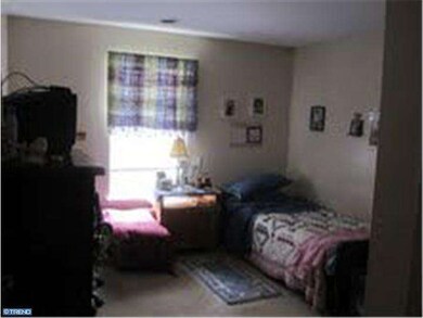 37 Christine Dr unit 5, Reading, PA 19606 - photo 4