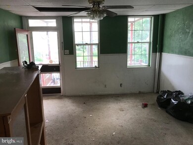 810 Plane St, Columbia, PA 17512 - photo 2