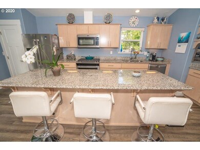 1012 SW 11th St, Lincoln City, OR 97367 - photo 6