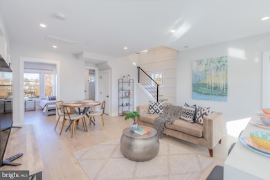 501 Longfellow St NW unit B, Washington, DC 20011 - photo 6