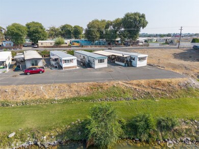 1908 W Marina Dr unit 9, Moses Lake, WA 98837 - photo 4