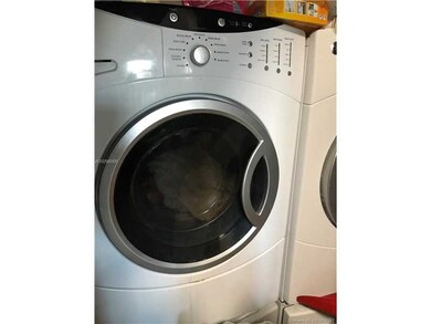 17841 Myrtle Lake Dr, Miami Gardens, FL 33056 - photo 3