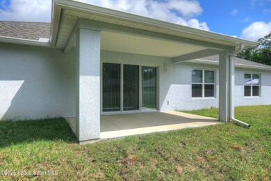 426 Lanfair Ave, Sebastian, FL 32958 - photo 4