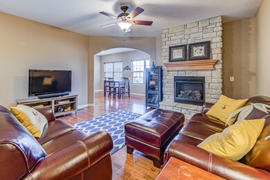 624 N Alexandria St, Nixa, MO 65714 - photo 5