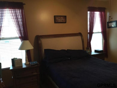 2206 S Mineral Dr, Papillion, NE 68046 - photo 7