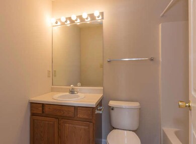 8035 Chambord Way Powell TN-small-006-Ba