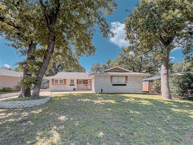 2121 N Markwell Ave, Oklahoma City, OK 73127 - photo 2