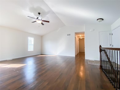 1116 Lucca Ct, Caseyville, IL 62232 - photo 7