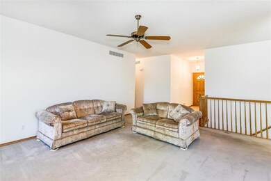914 N Cedar Downs Cir, Wichita, KS 67235 - photo 5