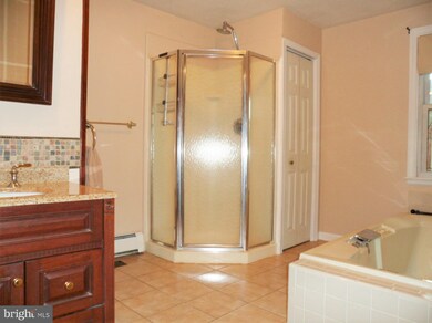 418 N Hanover St, Hershey, PA 17033 - photo 6