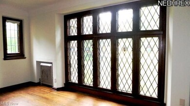 Leaded glass windows
