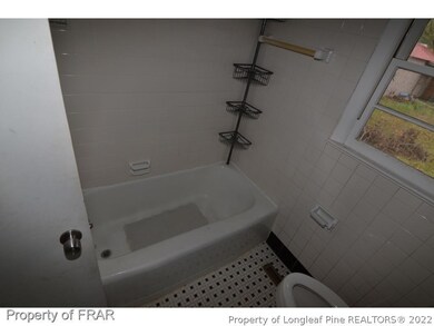 318 Richmond Dr, Fayetteville, NC 28304 - photo 7