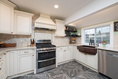 10 Spruce St, Hazlet, NJ 07730 - photo 4