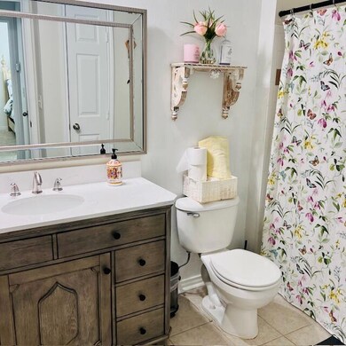 9220 sq bath