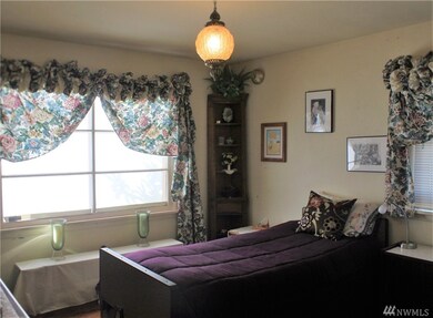 1471 Harding St, Enumclaw, WA 98022 - photo 6