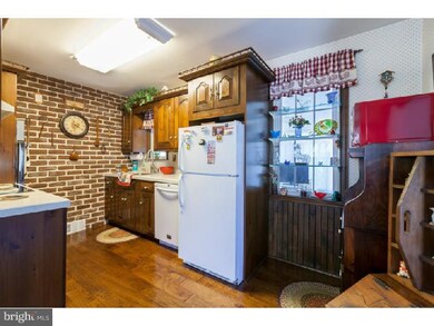 135 Lindsey Ave, Runnemede, NJ 08078 - photo 5