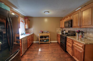 103 Garden Dr, Shelbyville, TN 37160 - photo 4