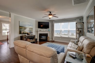 Gas fireplace