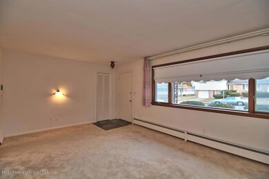 908 Johns Dr, Moosic, PA 18507 - photo 5