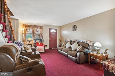 1050 Cedarwood Rd, Glenolden, PA 19036 - photo 5