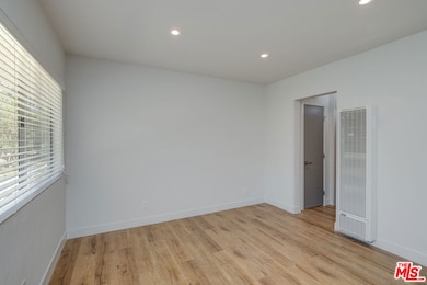 4140 Grand View Blvd unit 17, Los Angeles, CA 90066 - photo 3