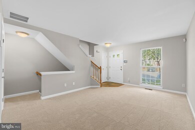 1862 Tiger Lily Cir unit 10, Woodbridge, VA 22192 - photo 6