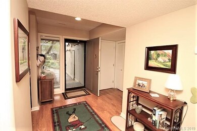 Sample of entryway furnished.