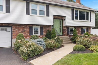 48 Sandra Ln, Weymouth, MA 02188 - photo 2