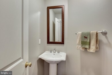 23859 Burdette Forest Rd, Clarksburg, MD 20871 - photo 6