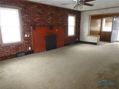 5630 Edgewater Dr, Toledo, OH 43611 - photo 7