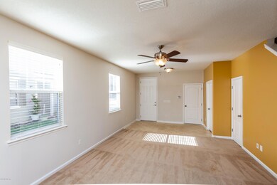 8863 Inlet Bluff Dr, Jacksonville, FL 32216 - photo 3