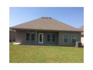 2621 Seagull Dr, Marrero, LA 70072 - photo 2
