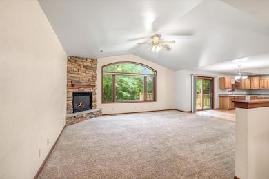 3467 Country View Dr, Delavan, WI 53115 - photo 6