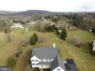 124 Somers Dr, Downingtown, PA 19335 - photo 5