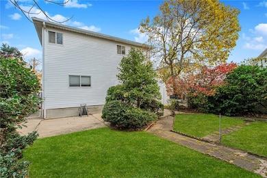 16 Bowling Green Place, Staten Island, NY 10314 - photo 7