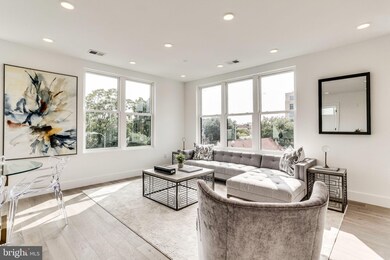 646 Newton Place NW unit 303, Washington, DC 20010 - photo 6