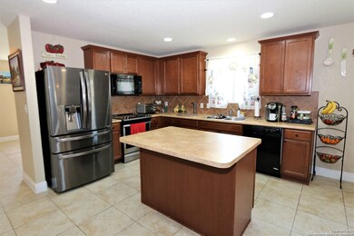 8819 Silver City, San Antonio, TX 78254 - photo 5