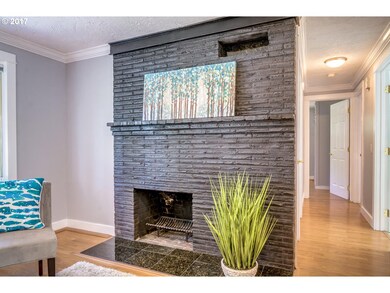 12920 SW Edgewood St, Portland, OR 97225 - photo 6