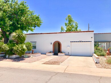 2067 E Cairo Dr, Tempe, AZ 85282 - photo 2