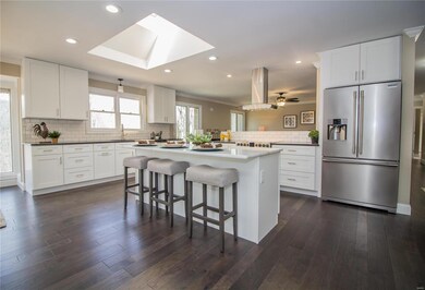 All New Kitchen with fabulous finishes.