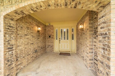1301 Schumac Ln, Bedford, TX 76022 - photo 4