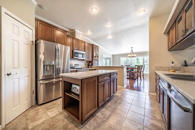 2010 Stewart Rd, Grants Pass, OR 97526 - photo 6