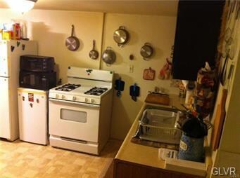 1 Catasauqua Ave, Whitehall, PA 18052 - photo 4